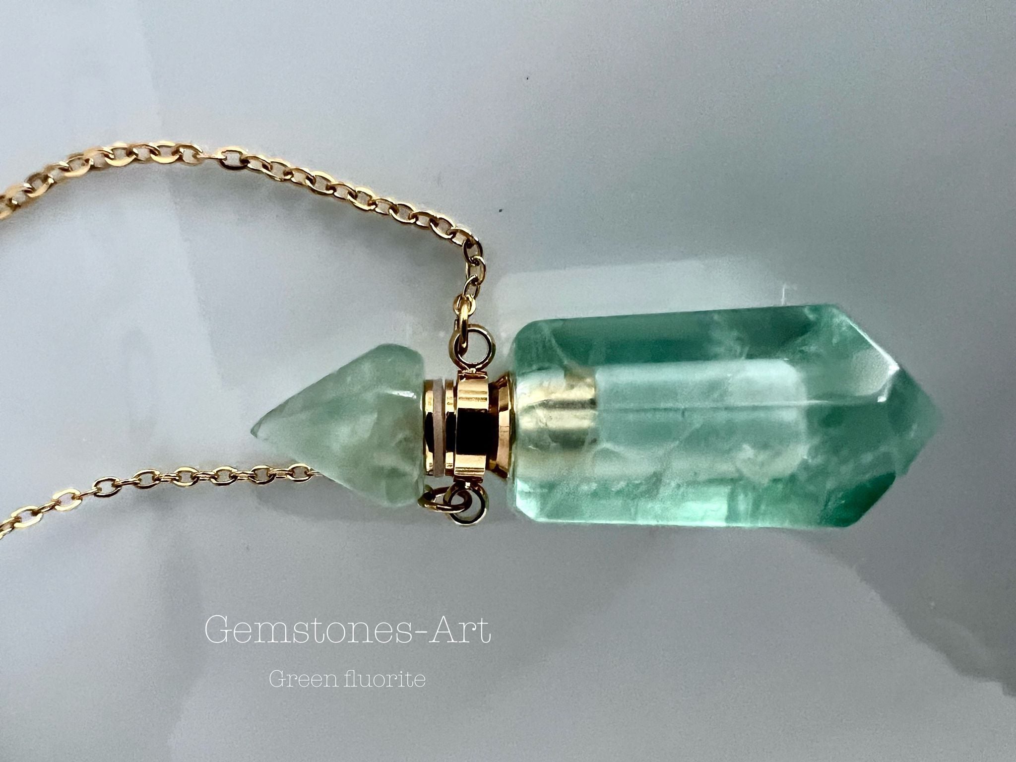 Parfum Fluorite Bottle image 2