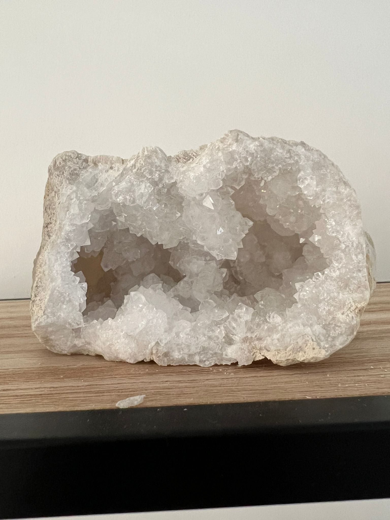 Bergkristal Geode image 1