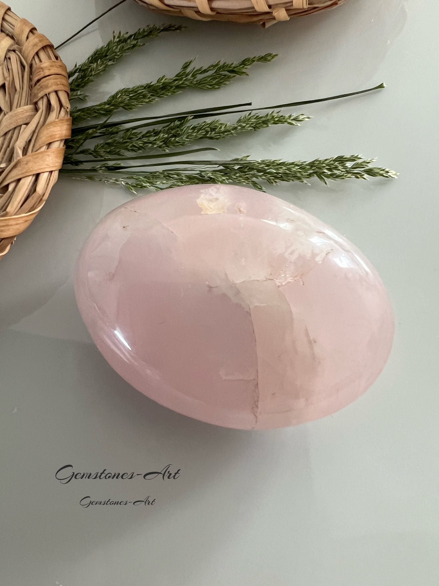 Jumbo edelsteen Rozenkwarts  - gewicht: 105gram lengte 6cm image 0