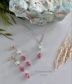 Strass oorbellen & ketting image 1