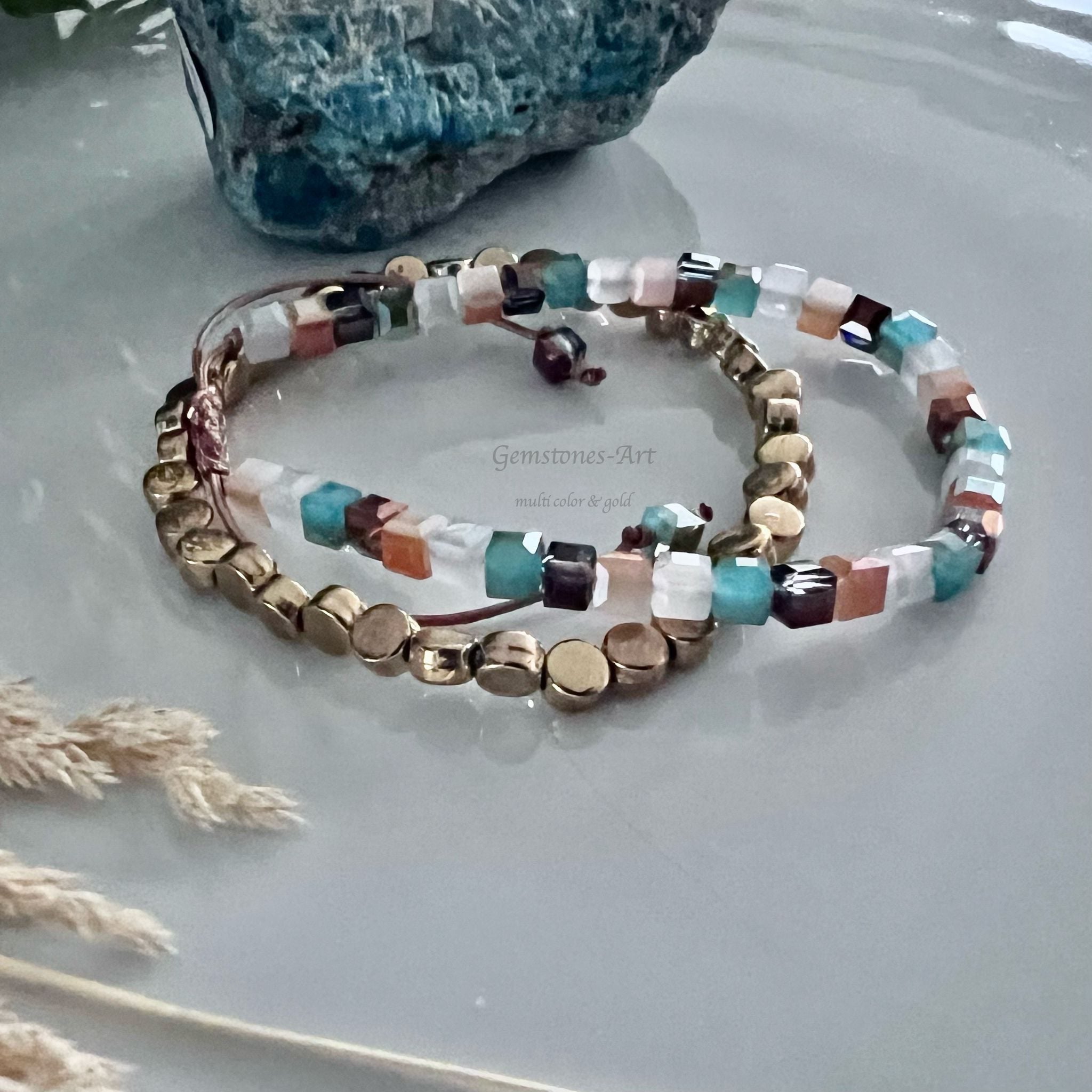 Twee Multi color armbandjes image 0