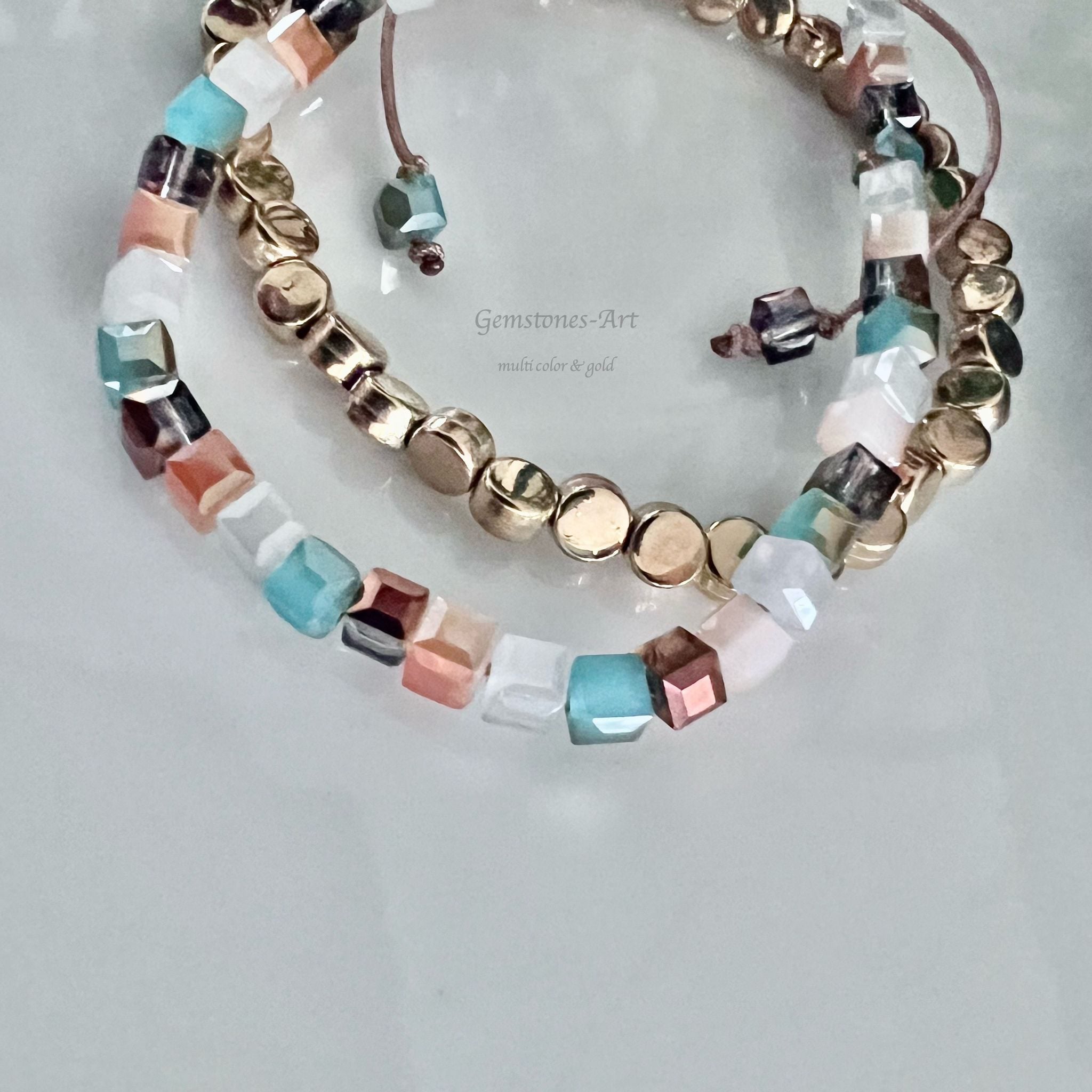 Twee Multi color armbandjes image 1