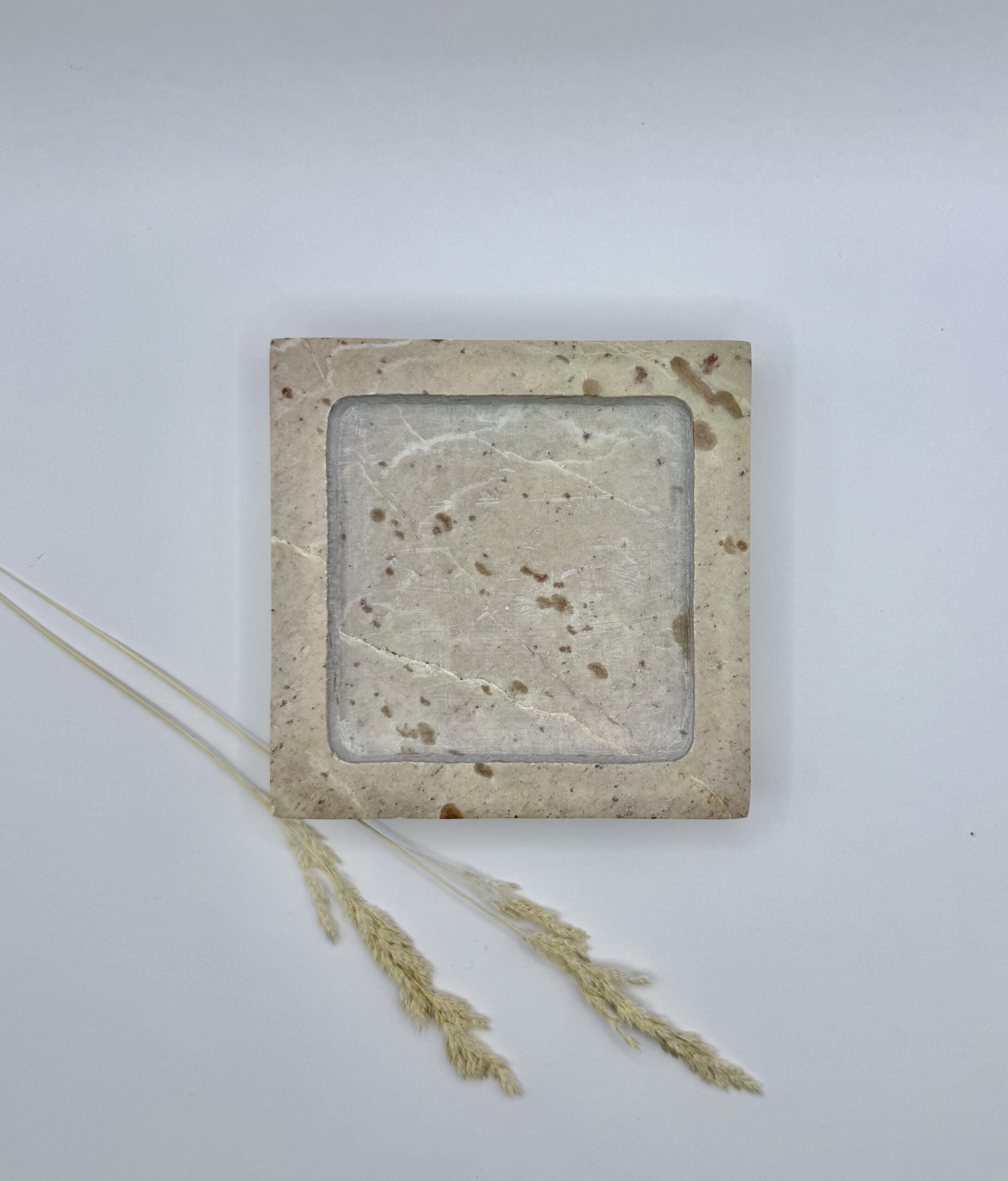 Zeep schaaltje - natuursteen 9 x 9 cm image 1