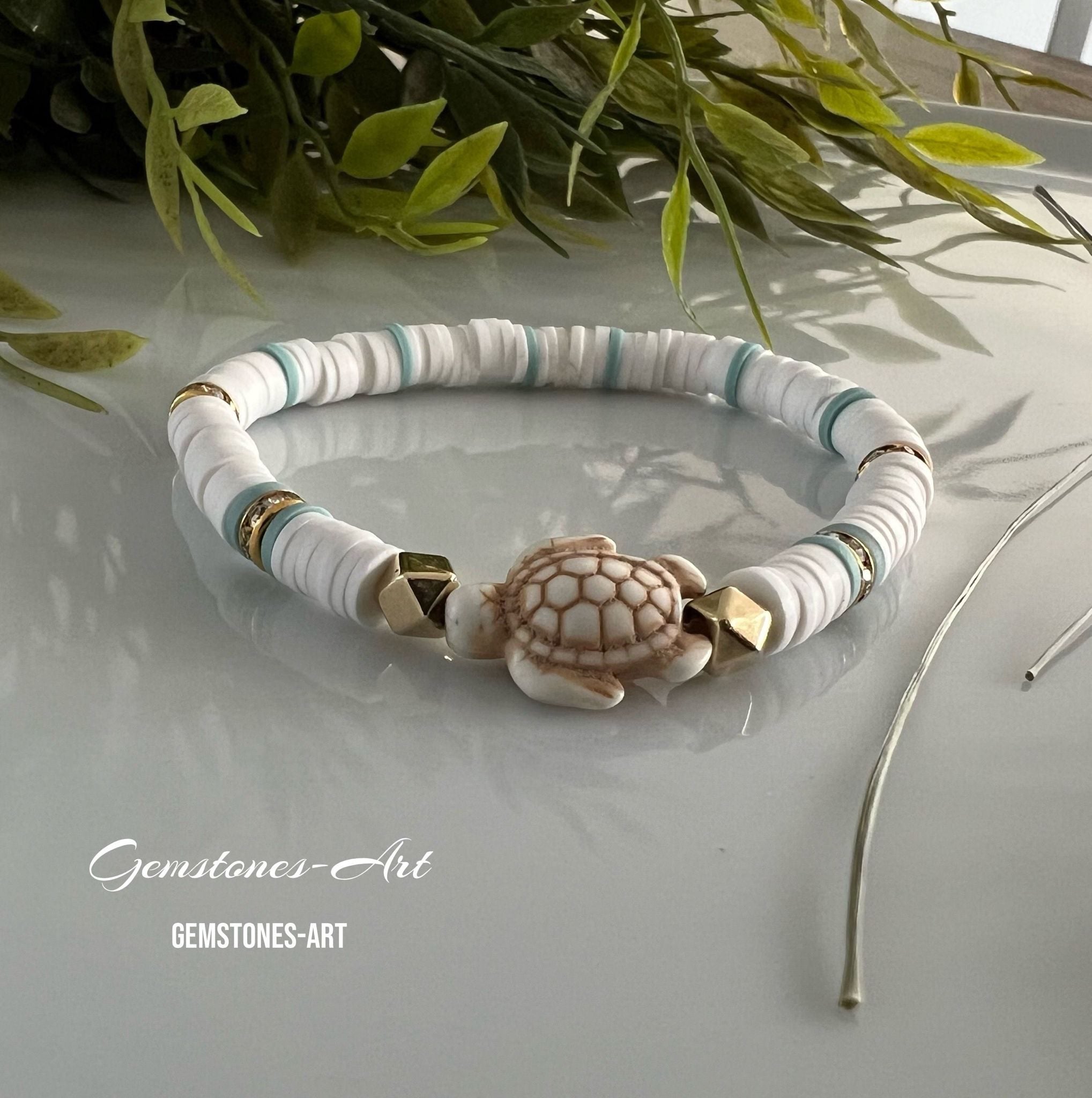 armband maansteen met schildpad tussen bedel image 3