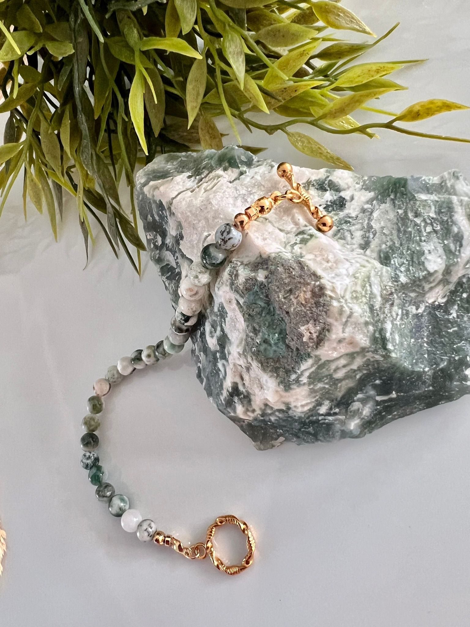 Damesarmband Mosagaat met kapittelslot ( Handmade) image 4