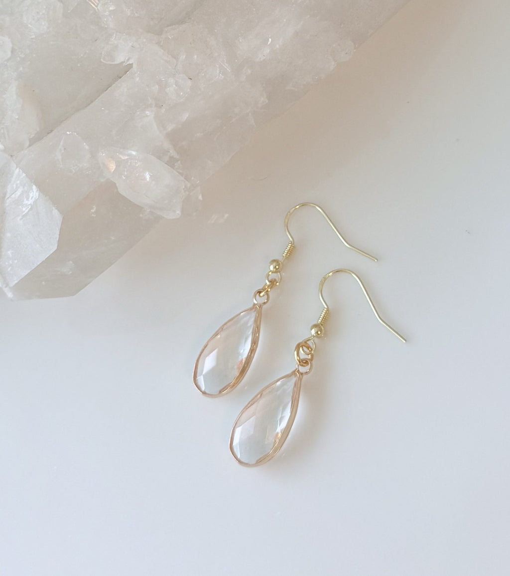 Bergkristal facet oorhangers- 14kt goud image 1