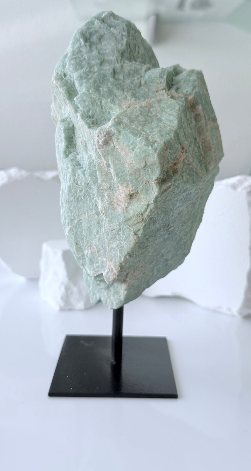 Amazoniet op standaard — een stukje natuur als kunstobject