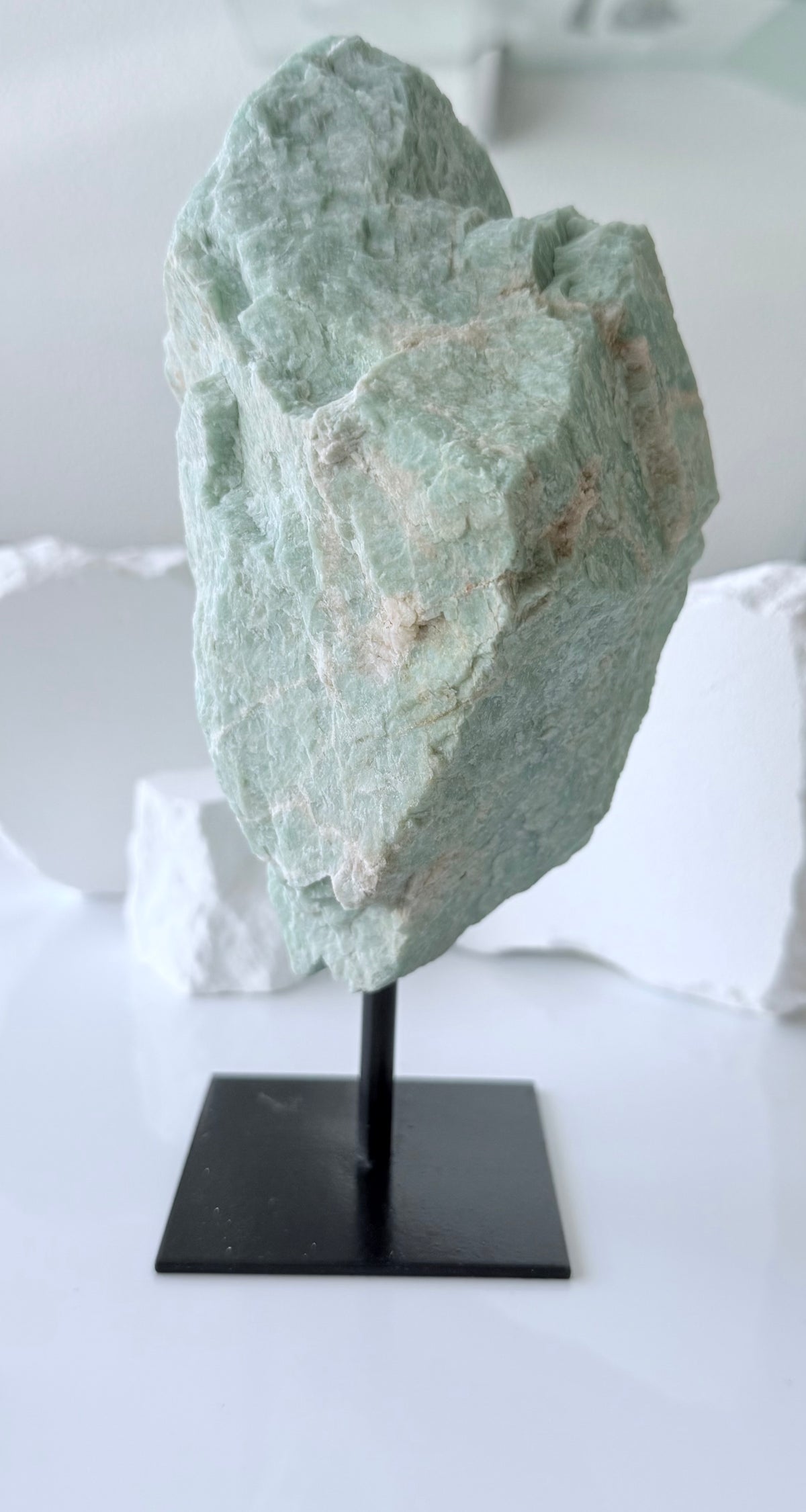 Amazoniet op standaard — een stukje natuur als kunstobject