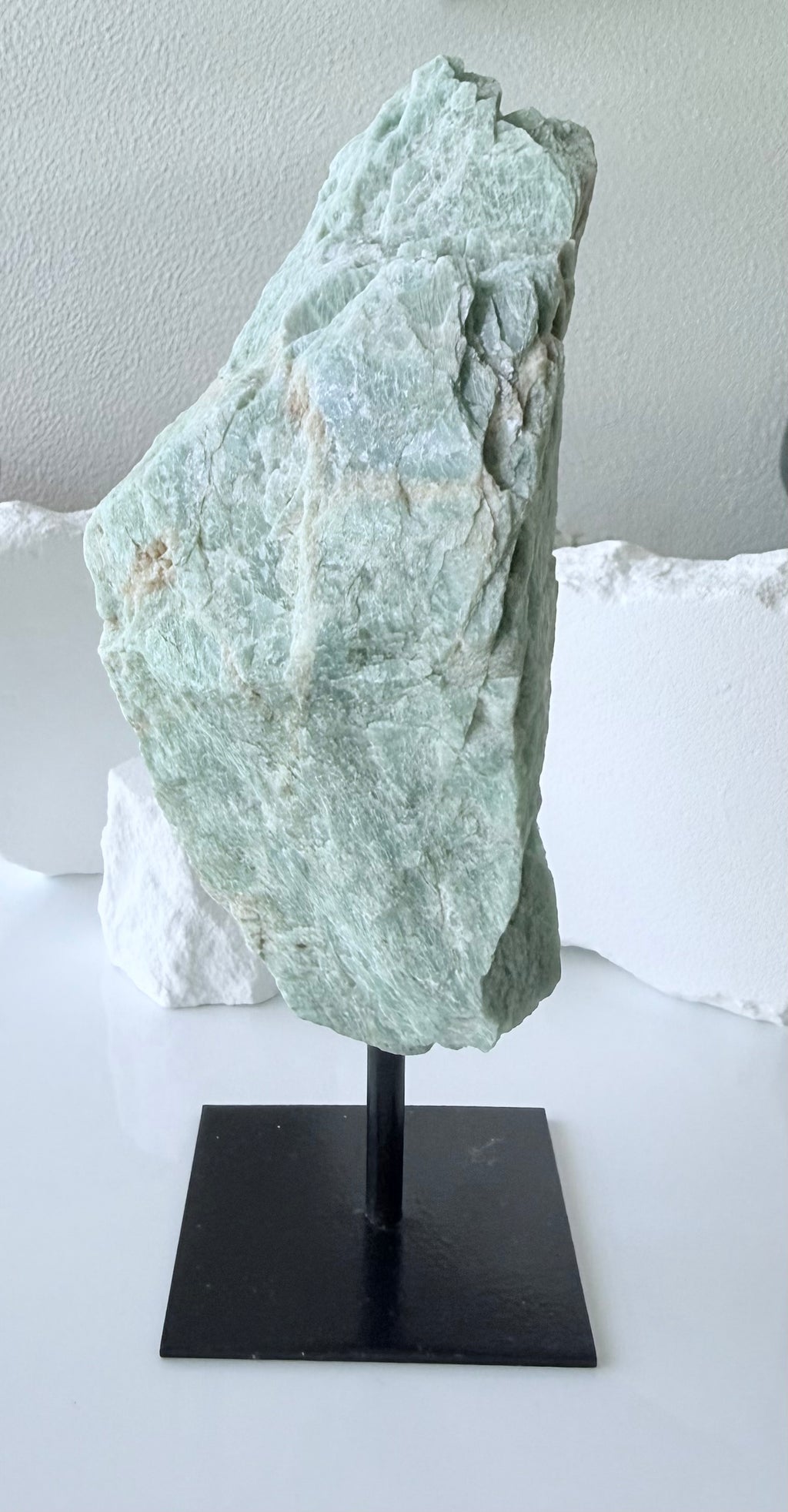 Amazoniet op standaard — een stukje natuur als kunstobject