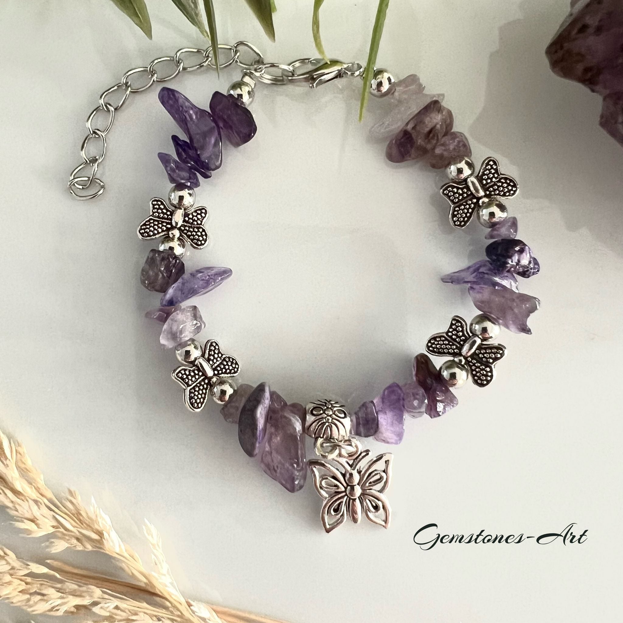 Amethist armband  met vlinder image 1