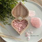 Rozenkwarts &amp; bergkristal (houten hart doosje) image 2