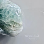 Aquamarijn handsteen gepolijst image 1