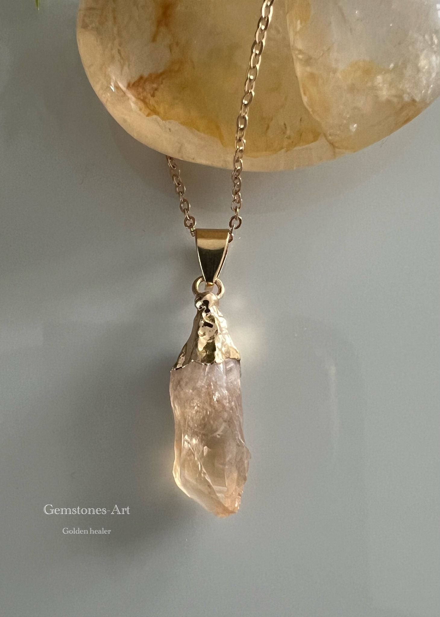 Lemurian (Golden healer)  hanger met ketting image 0