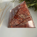 Orgonite Pyramide Carneool - Heiligbeenchakra image 2