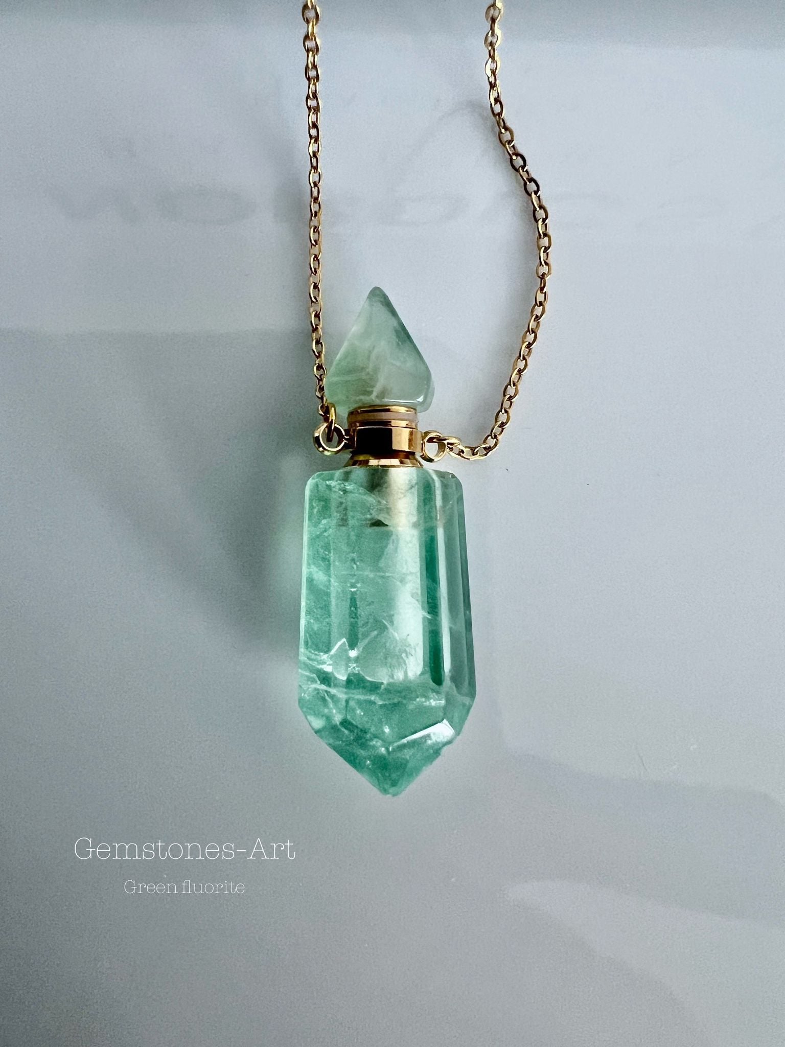 Parfum Fluorite Bottle image 1