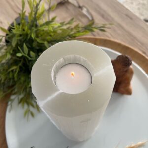 Edelsteen Seleniet waxinelichthouder (hoogte 22 cm)