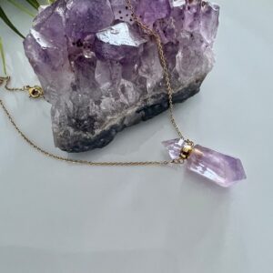 Parfum amethist bottle